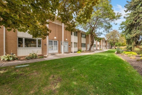 Townhouse For Sale - 825 E Three Fountains Cir #3<br/> Murray, UT 84107