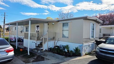 Photo of 626 S 800 W #32, Payson, UT 84651 (MLS # 2123869)