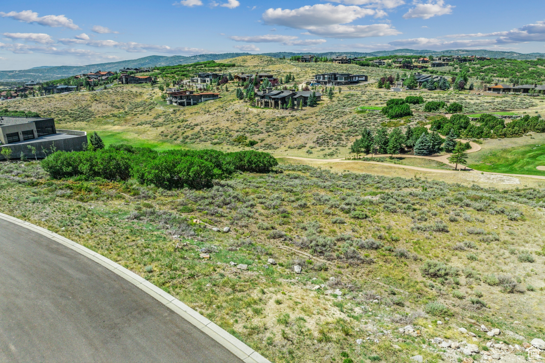 PINNACLE PORTFOLIO - Residential