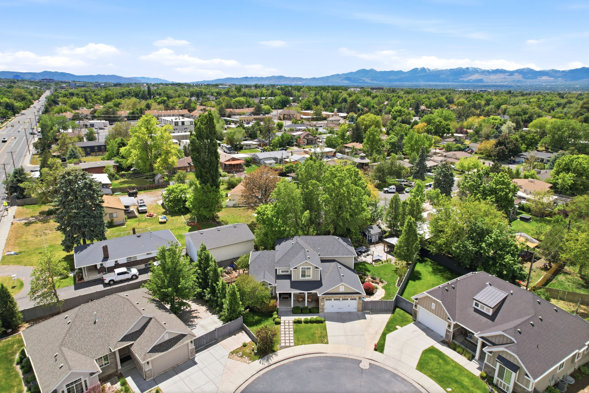 GROVE AT COTTONWOOD - Residential
