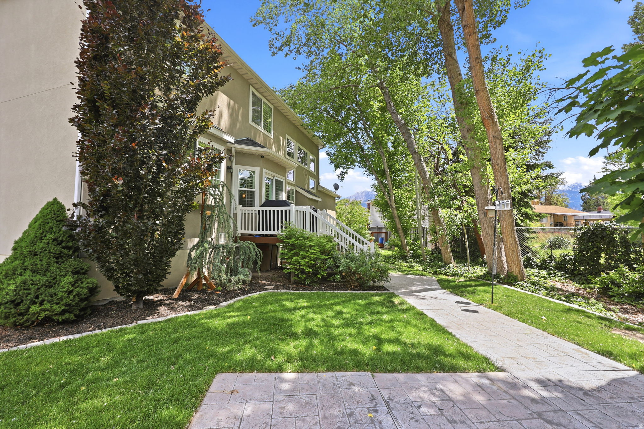 GROVE AT COTTONWOOD - Residential