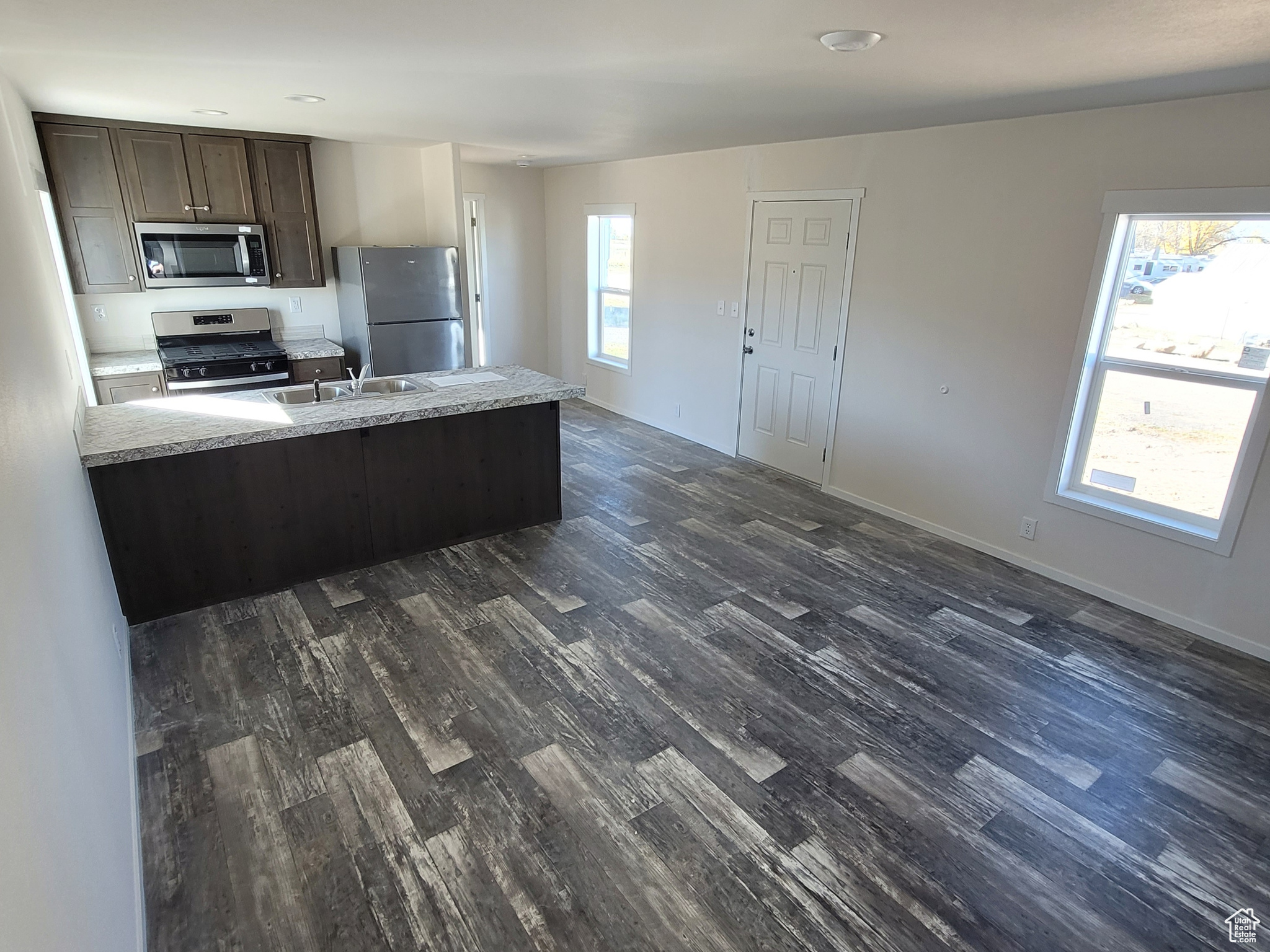 PRESTON MOBILE EST - Residential