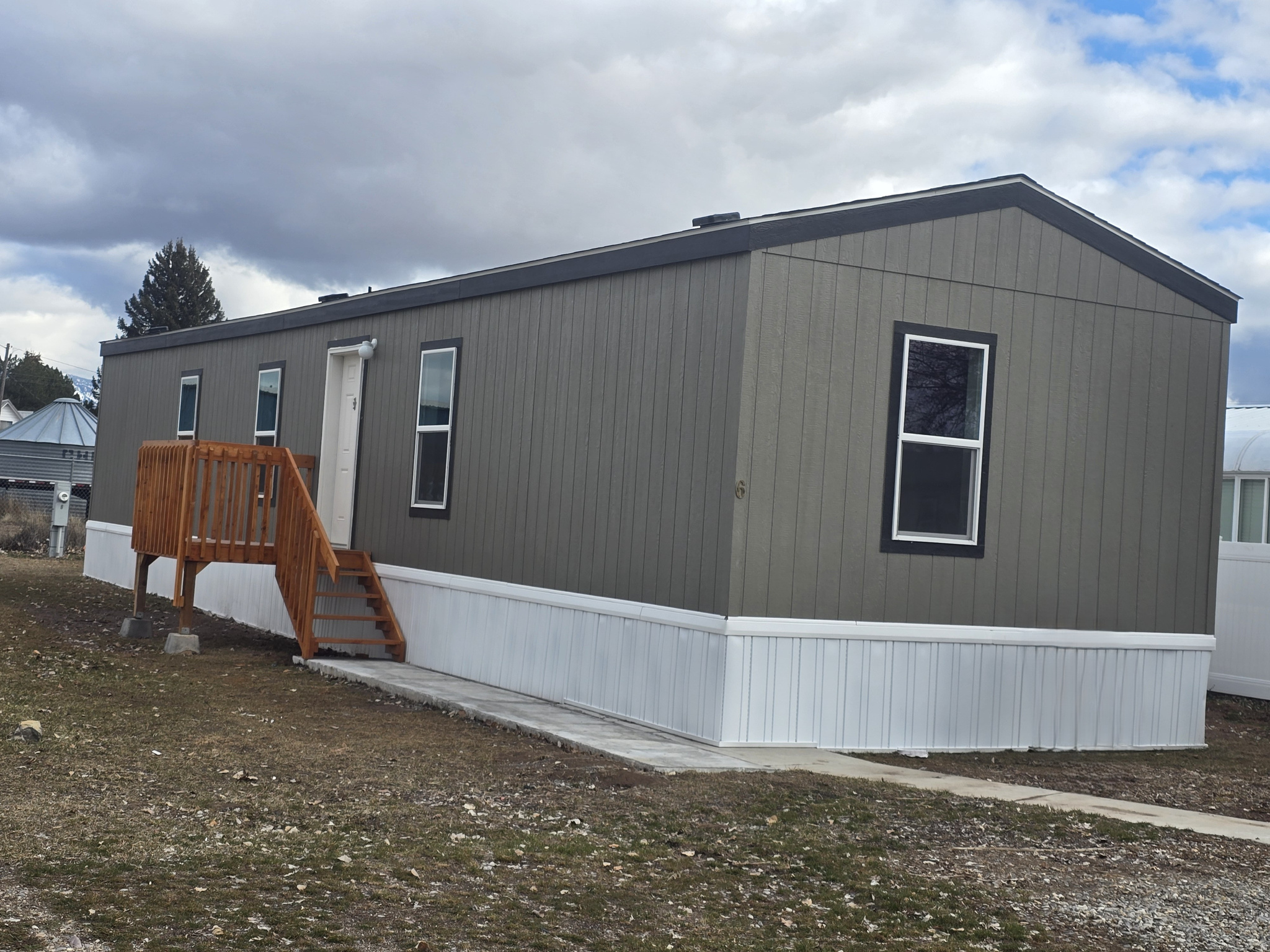 PRESTON MOBILE EST - Residential