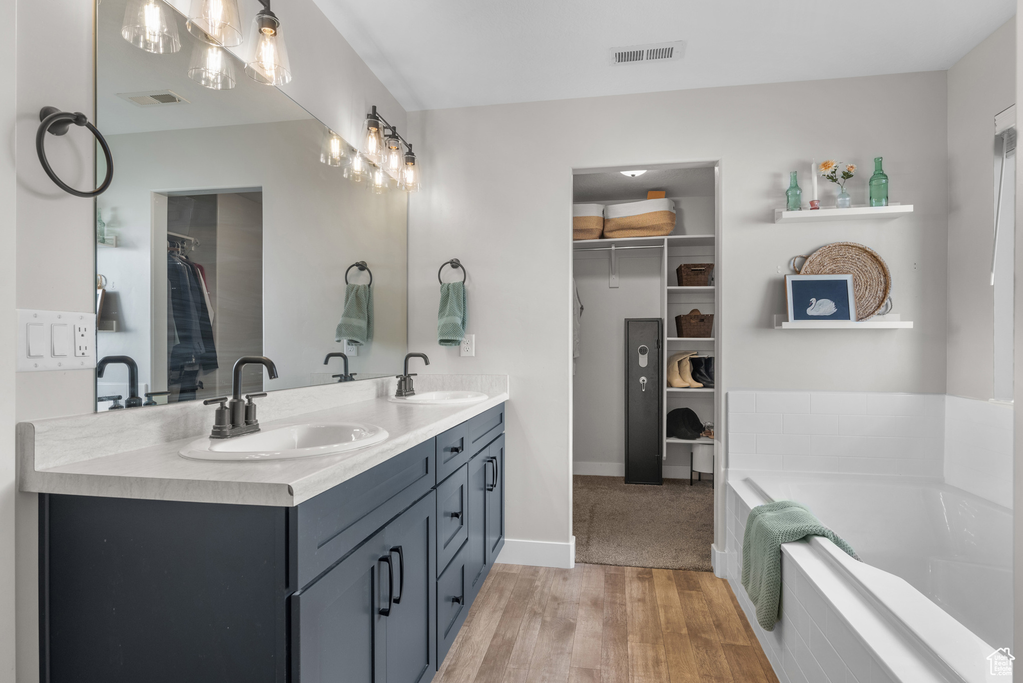 MT SARATOGA - Residential