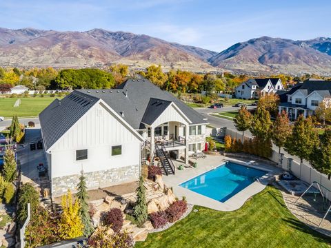 Tiny photo for 1944 KERRYBROOK DR, Kaysville, UT 84037 (MLS # 2120745)