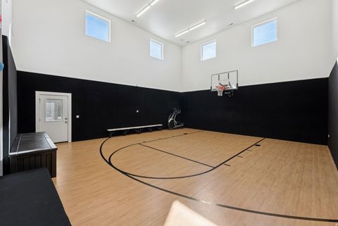 Tiny photo for 1944 KERRYBROOK DR, Kaysville, UT 84037 (MLS # 2120745)