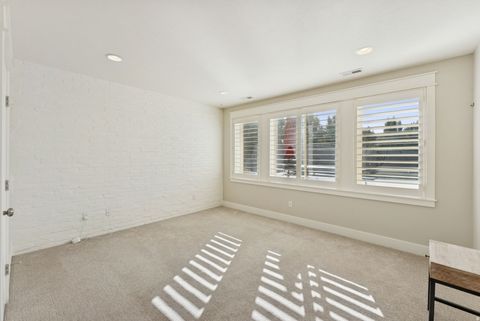 Tiny photo for 1944 KERRYBROOK DR, Kaysville, UT 84037 (MLS # 2120745)