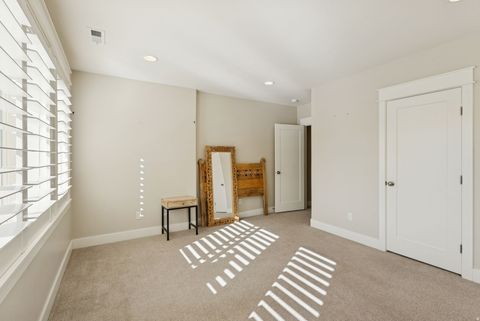 Tiny photo for 1944 KERRYBROOK DR, Kaysville, UT 84037 (MLS # 2120745)