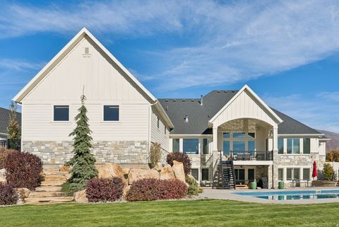 Tiny photo for 1944 KERRYBROOK DR, Kaysville, UT 84037 (MLS # 2120745)