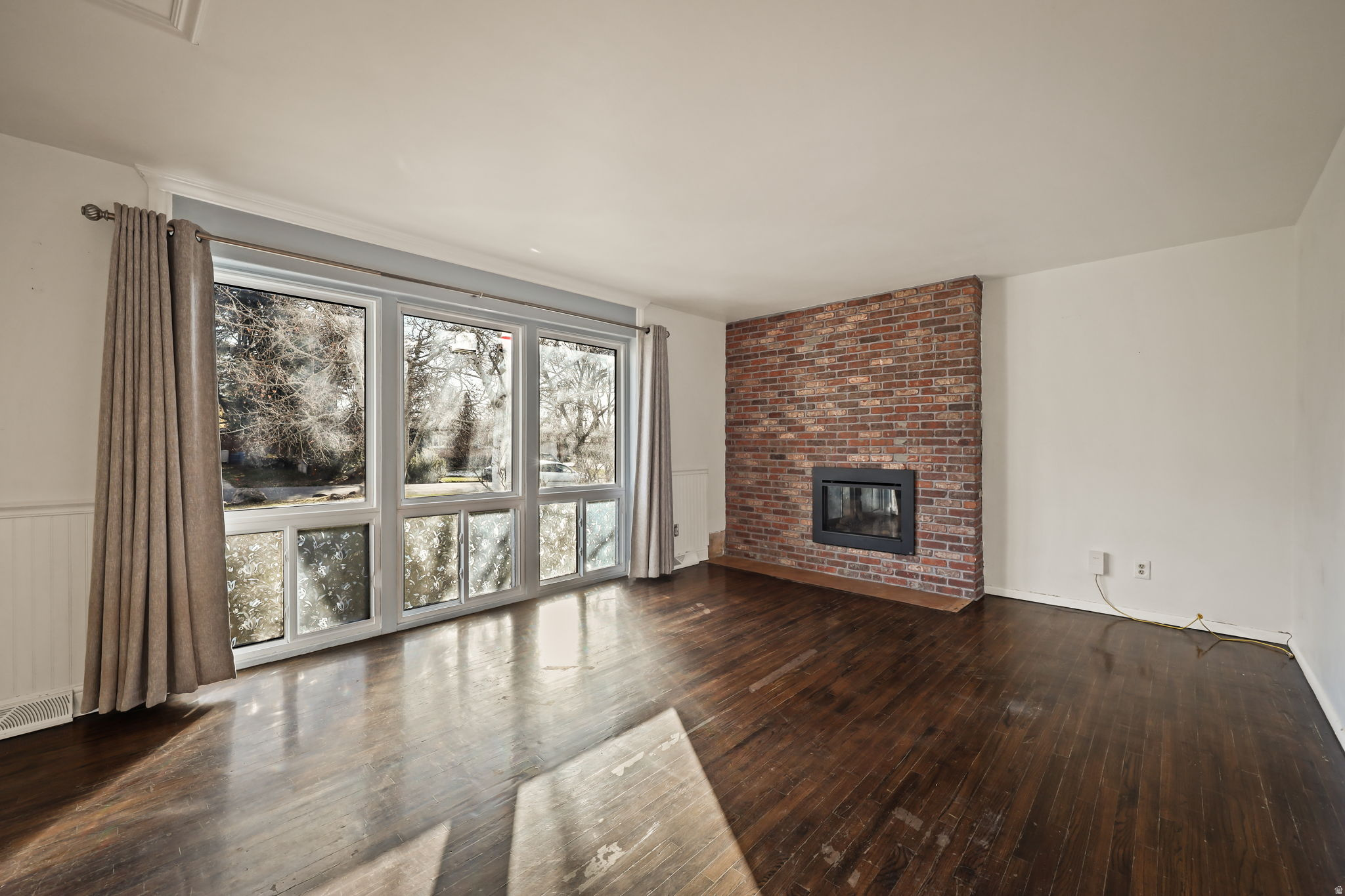 TERRACE VIEW - Residential