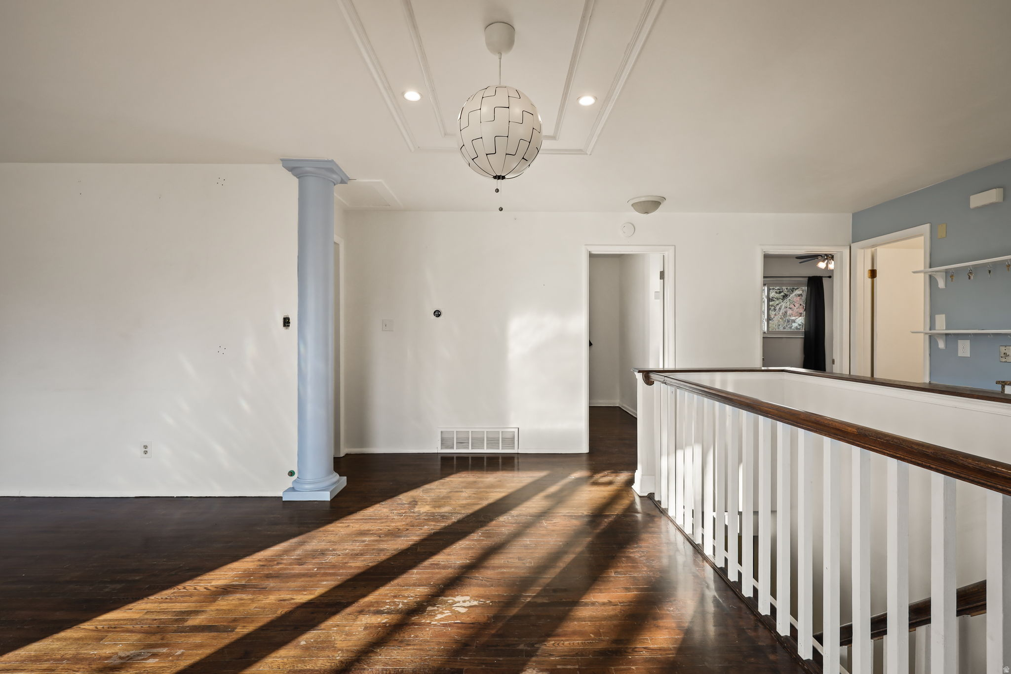 TERRACE VIEW - Residential