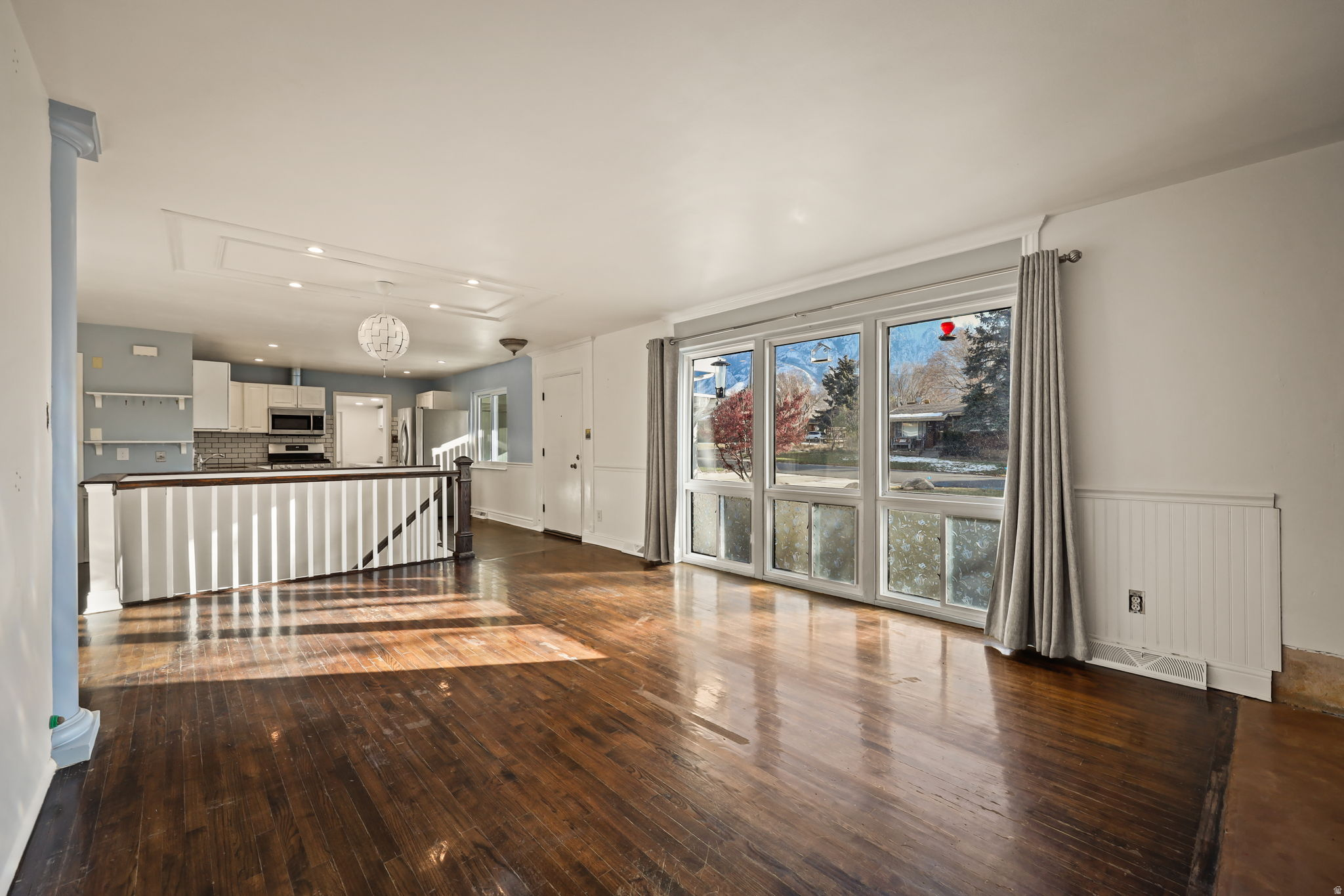 TERRACE VIEW - Residential