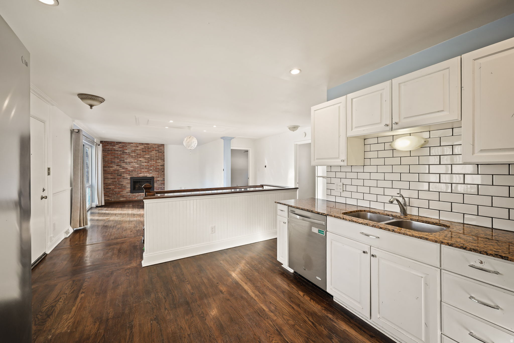 TERRACE VIEW - Residential