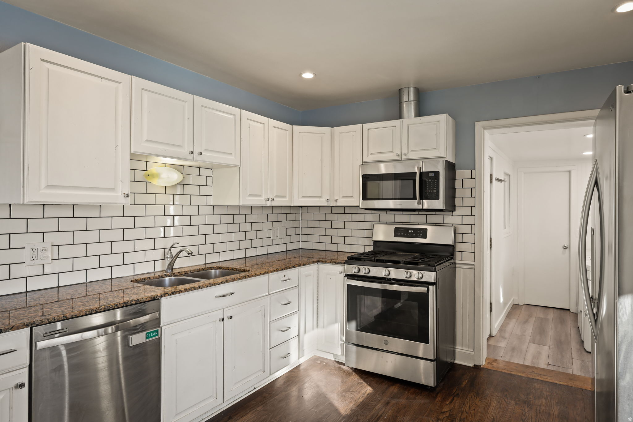 TERRACE VIEW - Residential