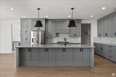 Tiny photo for 1085 S 500 E, Salem, UT 84653 (MLS # 2114735)
