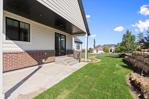 Tiny photo for 1085 S 500 E, Salem, UT 84653 (MLS # 2114735)