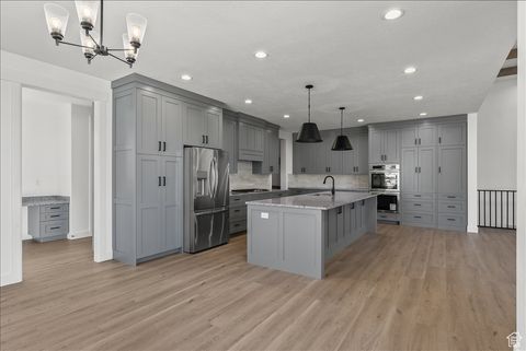Tiny photo for 1085 S 500 E, Salem, UT 84653 (MLS # 2114735)
