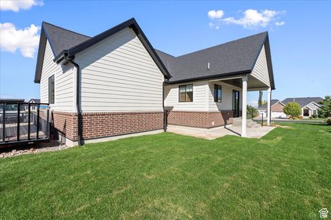 Tiny photo for 1085 S 500 E, Salem, UT 84653 (MLS # 2114735)