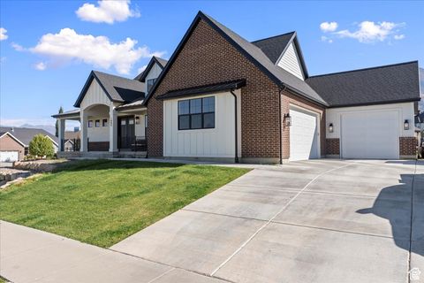 Tiny photo for 1085 S 500 E, Salem, UT 84653 (MLS # 2114735)