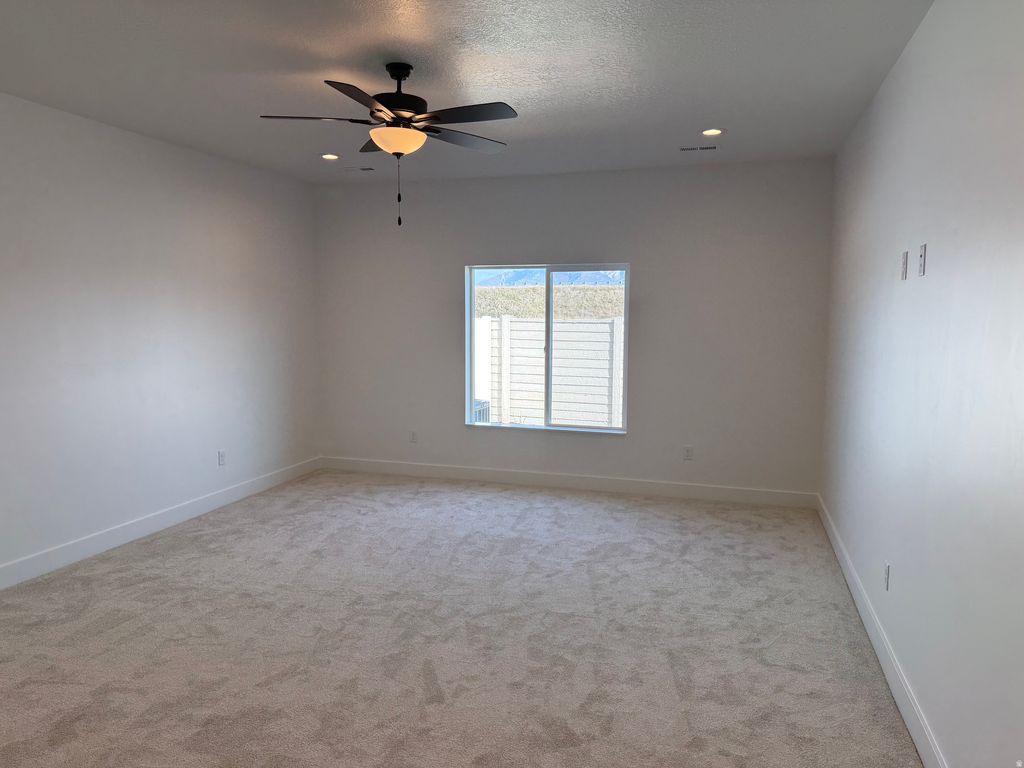 Photo of 2663 S 2430 #117 W, Syracuse, UT 84075 (MLS # 2118502)