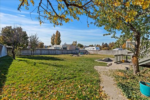 Tiny photo for 160 E 400 N, Smithfield, UT 84335 (MLS # 2140060)