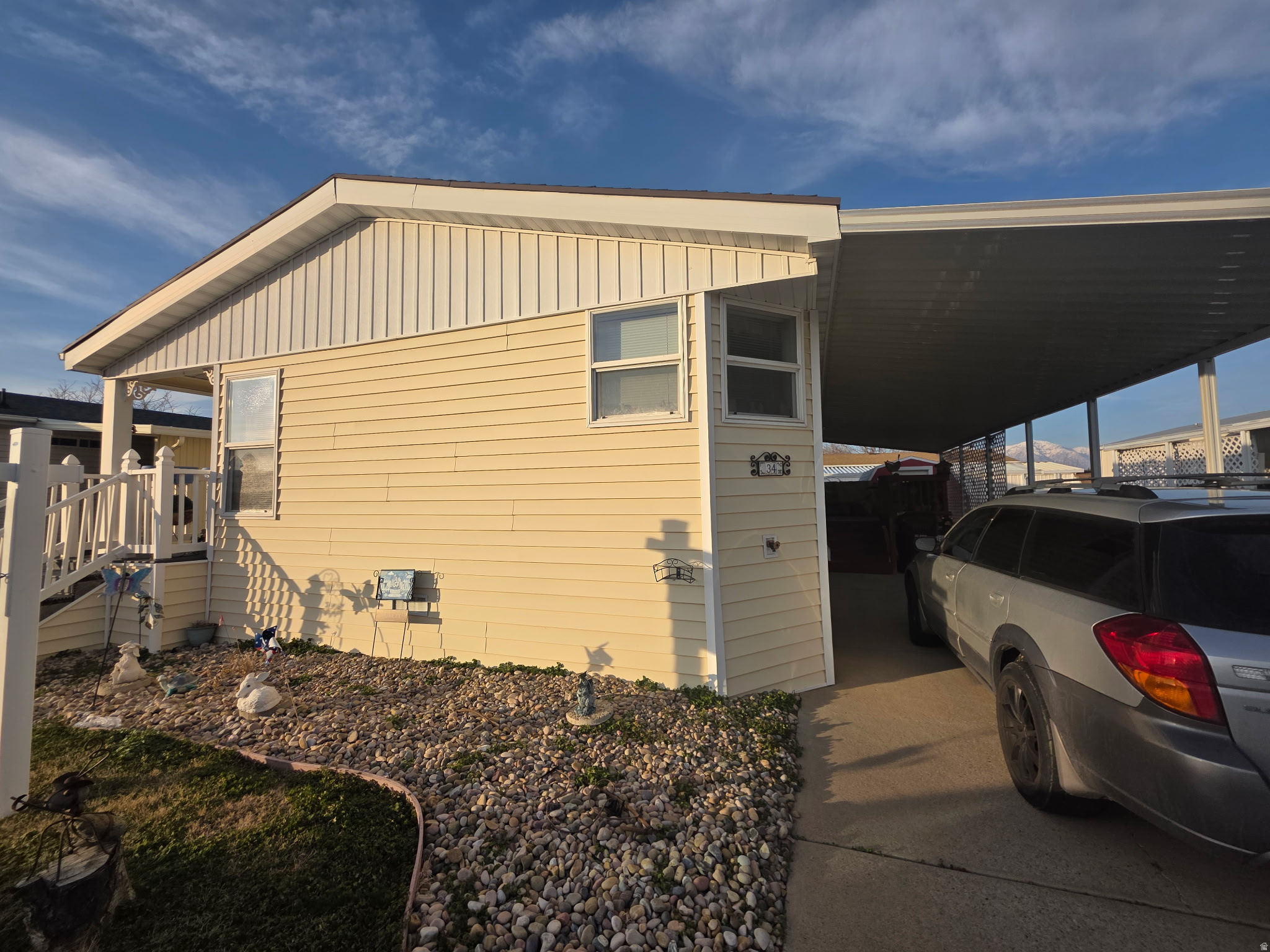 COUNTRY MEADOWS COMMUNITY - Residential