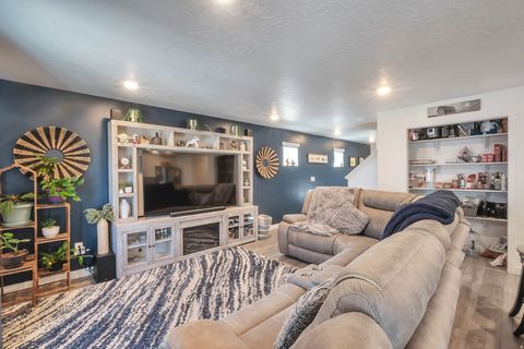 Tiny photo for 938 W FOX AVE, Santaquin, UT 84655 (MLS # 2170736)