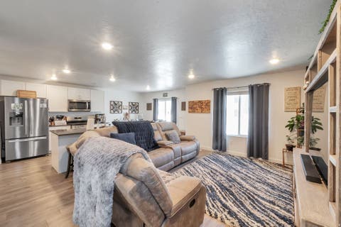 Tiny photo for 938 W FOX AVE, Santaquin, UT 84655 (MLS # 2170736)