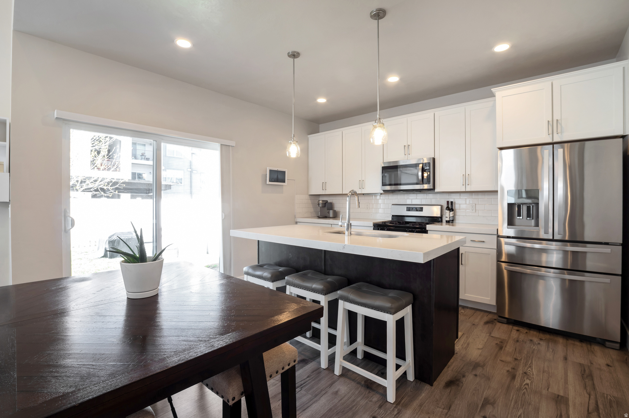 AUTUMN SKY - Residential