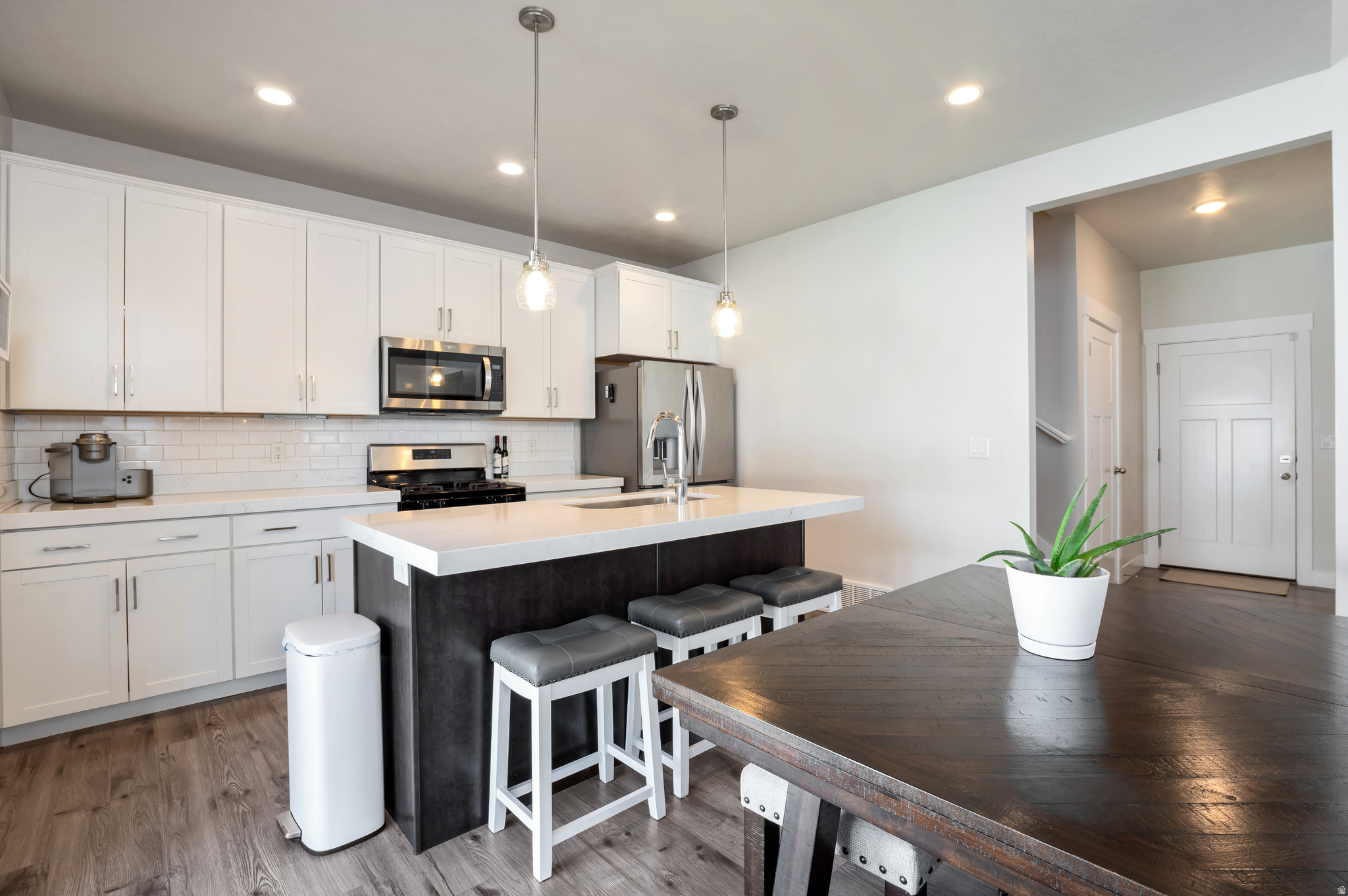 AUTUMN SKY - Residential