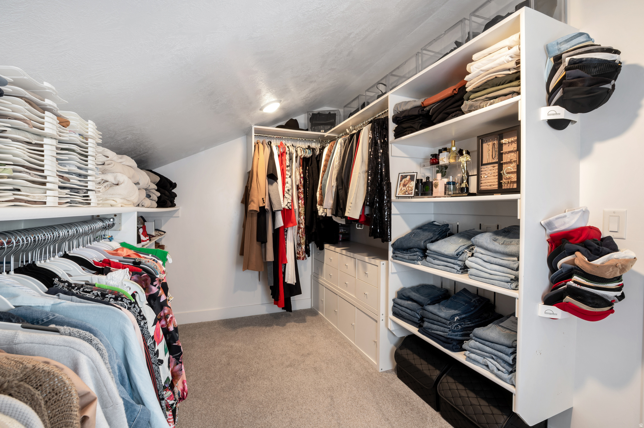 AUTUMN SKY - Residential