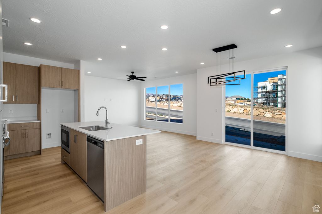 Photo of 2762 W SILVER CHOLLA LN #31, Saint George, UT 84770 (MLS # 2119203)