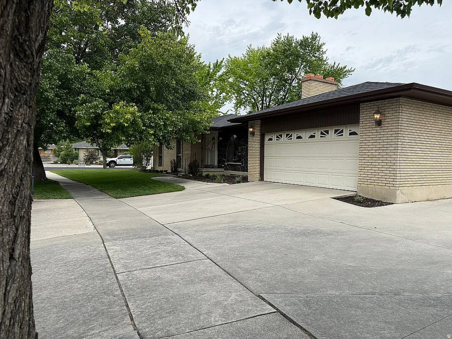 WOODHAVEN - Residential