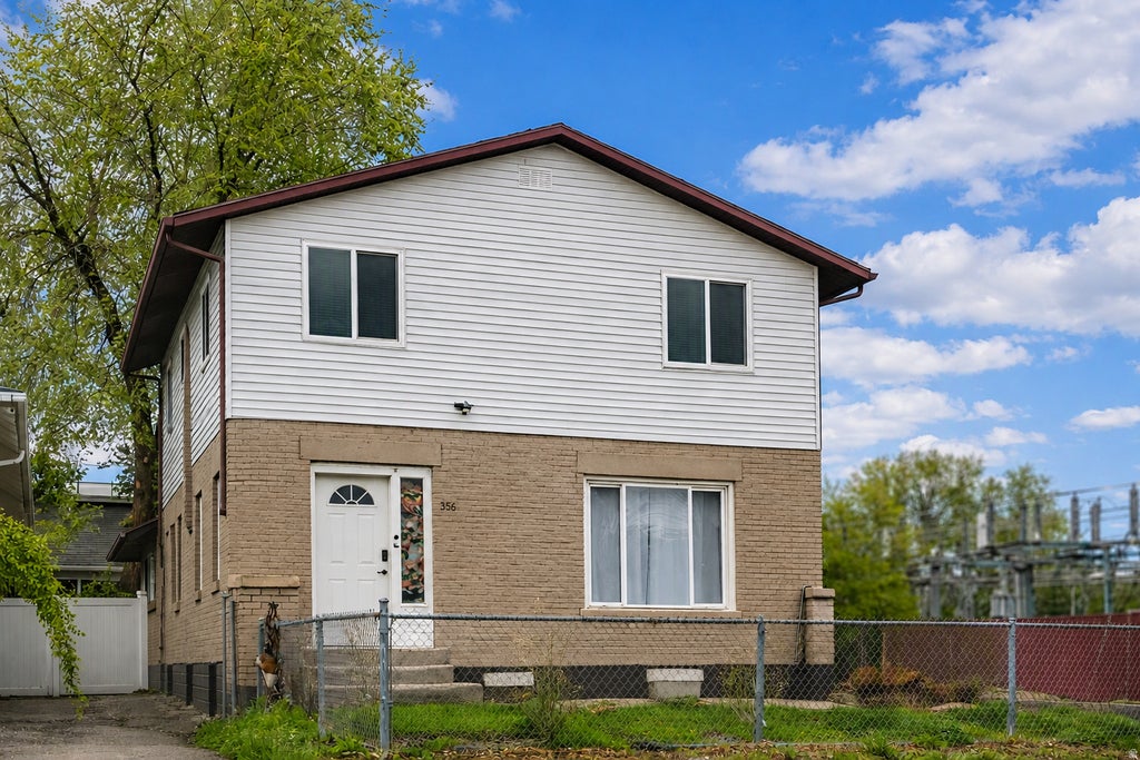 Photo of 254 E 700 S, Salt Lake City, UT 84111 (MLS # 2182709)