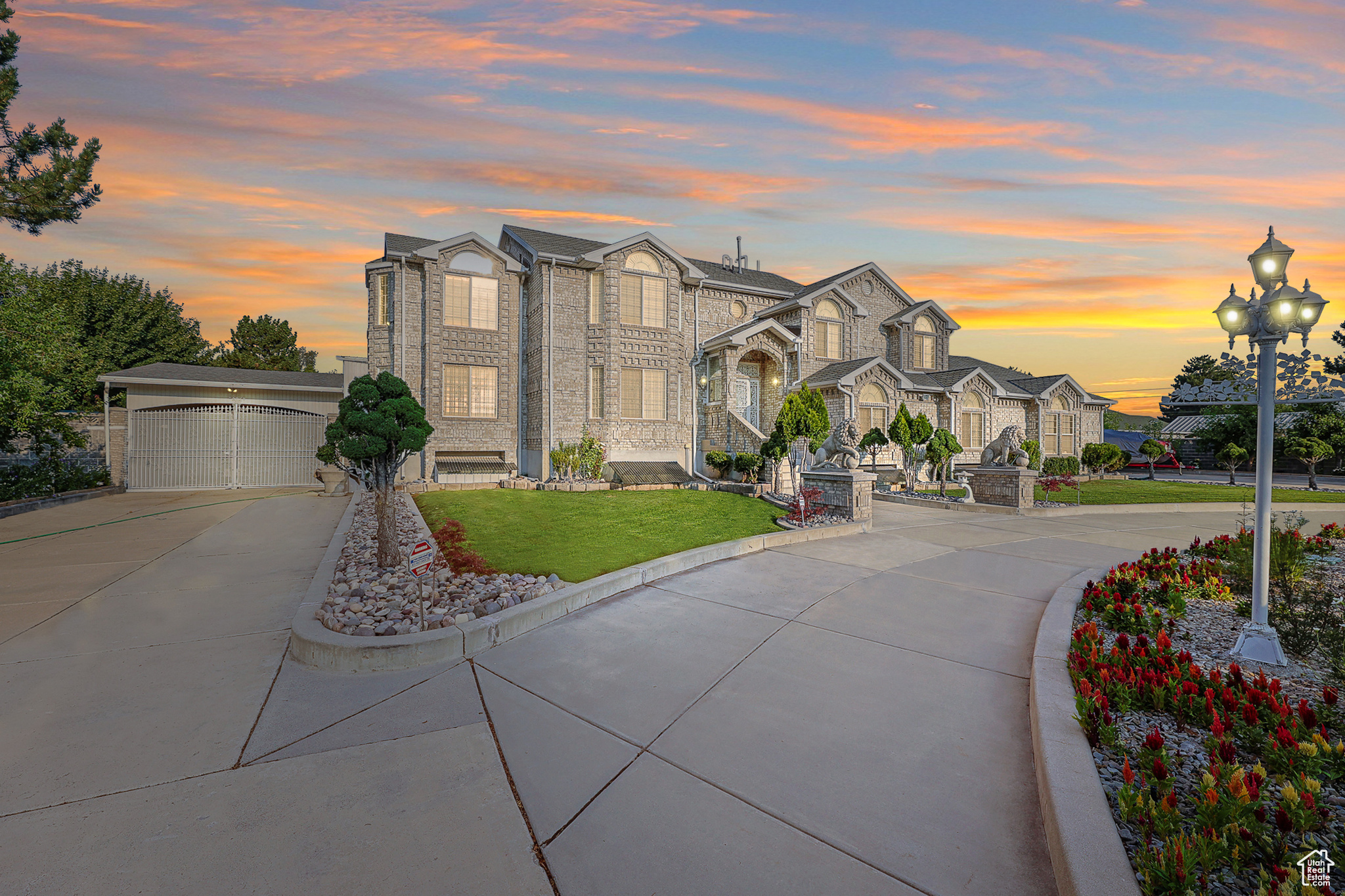 8686 S 2200, West Jordan, Utah image 2