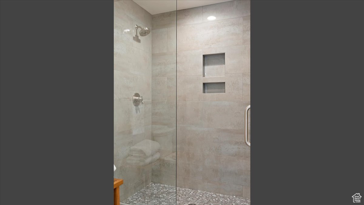 DURFEE CREEK ESTATES - Residential