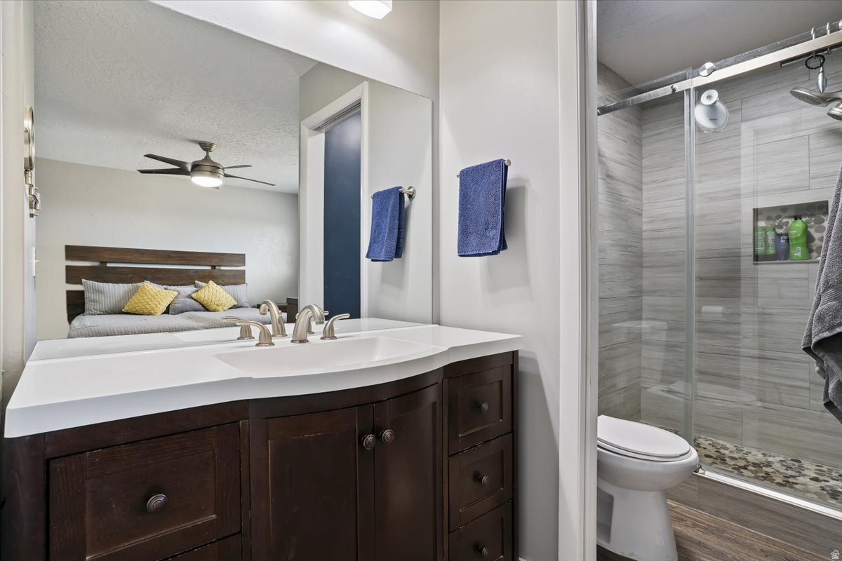 CAMARREN COVE - Residential