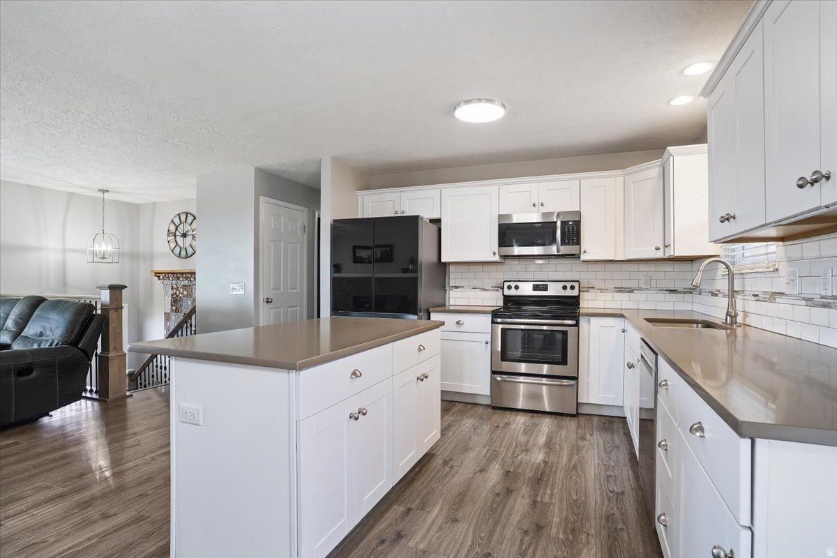 CAMARREN COVE - Residential