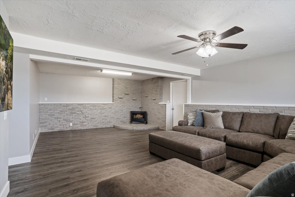 CAMARREN COVE - Residential