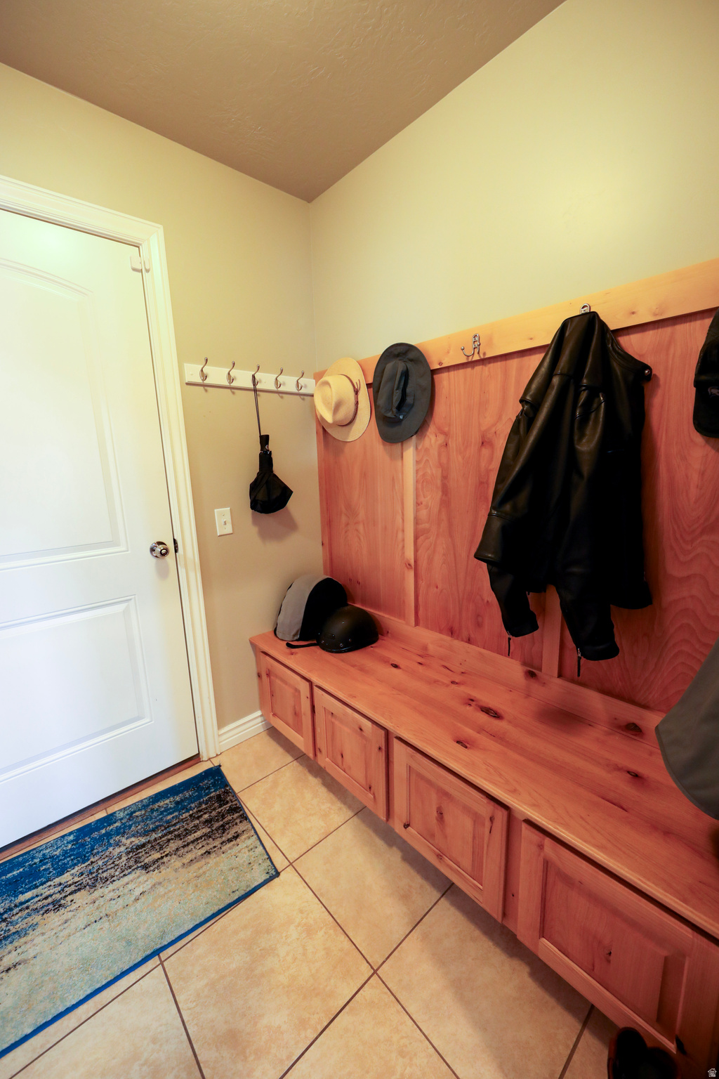 KENNEKUK AT RED HAWK RANCH R1-N13 15S - Residential