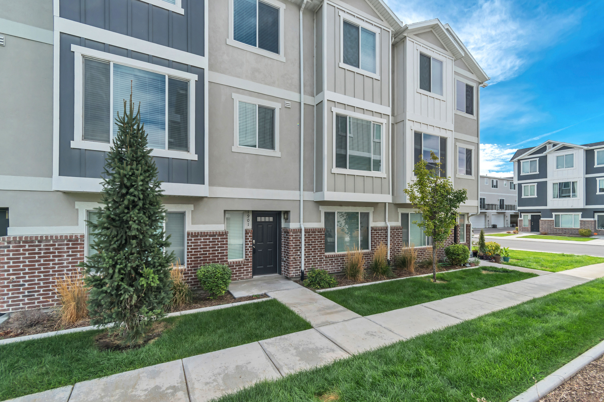 LAKEVIEW - Residential