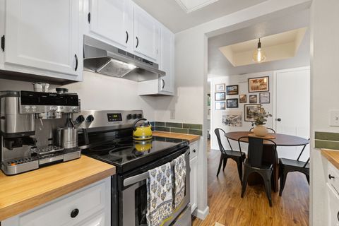 Tiny photo for 1075 COUNTRYWOODS CIR. Cir E #21A, Cottonwood Heights, UT 84047 (MLS # 2144414)