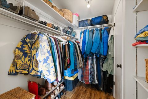 Tiny photo for 1075 COUNTRYWOODS CIR. Cir E #21A, Cottonwood Heights, UT 84047 (MLS # 2144414)