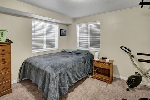 Tiny photo for 1450 S 400 E, Kaysville, UT 84037 (MLS # 2127250)