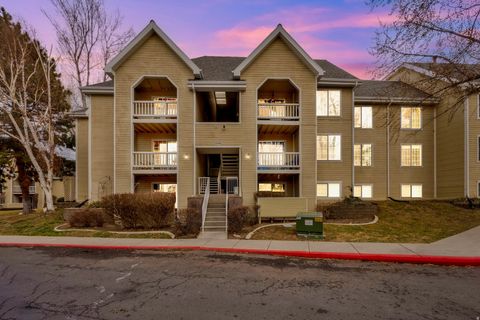 Photo of 1199 E WATERSIDE CV S #30, Cottonwood Heights, UT 84047 (MLS # 2145926)