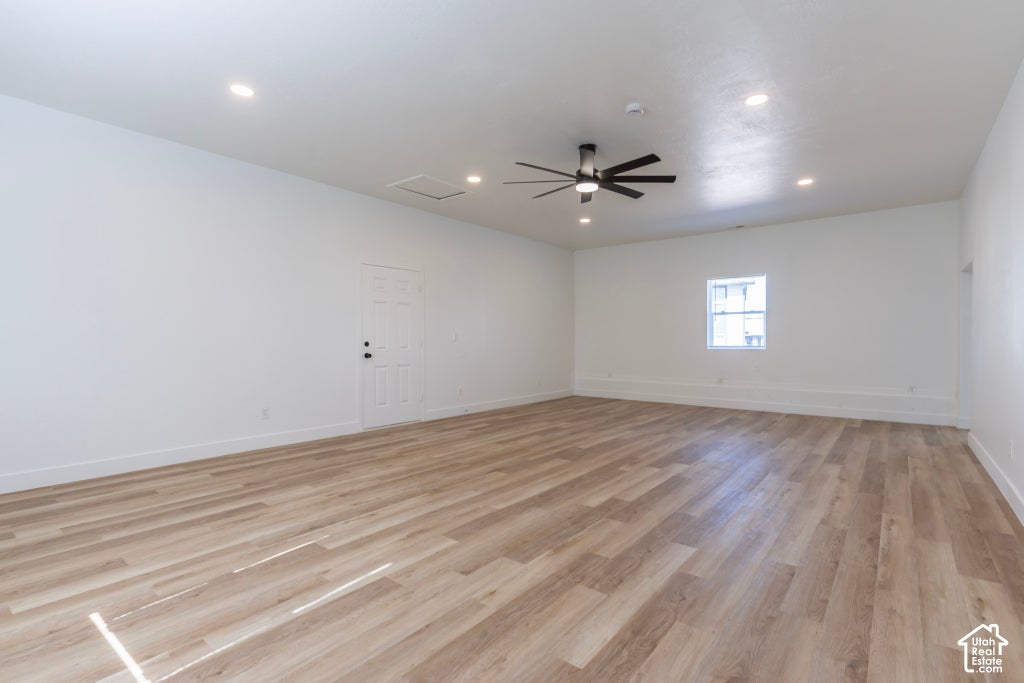 Photo of 2515 S PARKCREST DR, West Valley City, UT 84119 (MLS # 2191941)