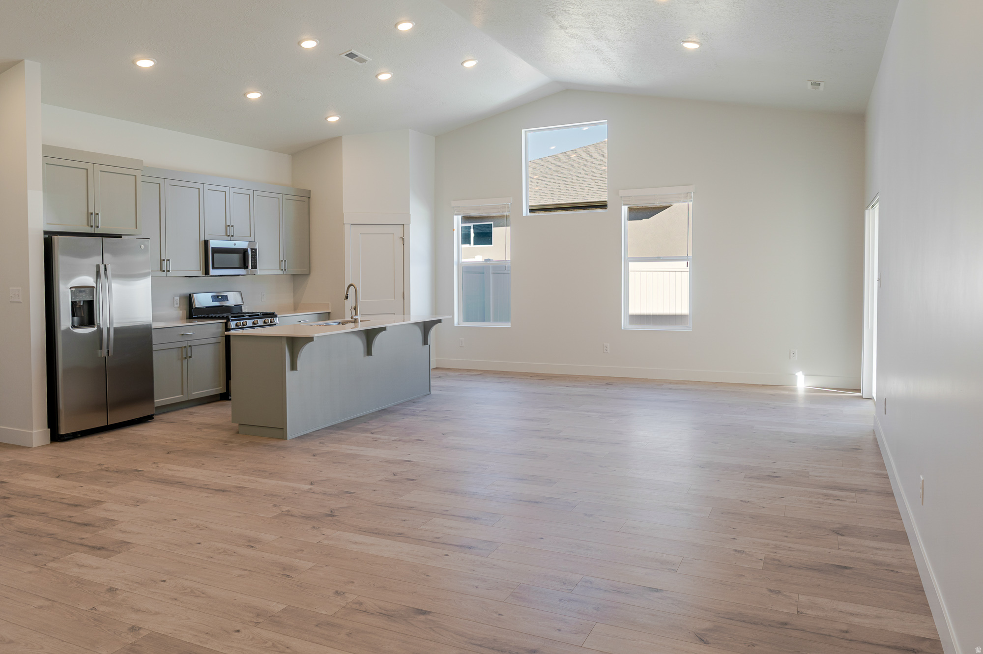 EKKO VIEW ESTATES - Residential