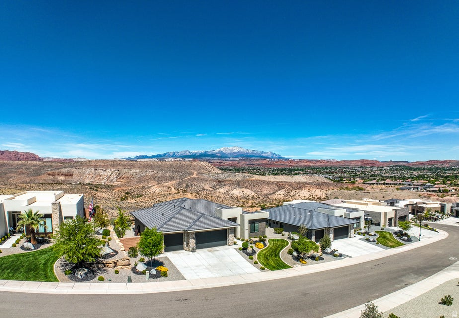 ARANCIO POINT AT DIVARIO PH 1 - Residential