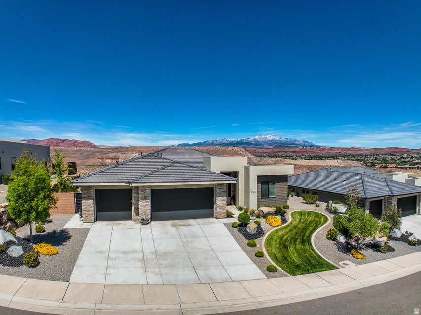 ARANCIO POINT AT DIVARIO PH 1 - Residential