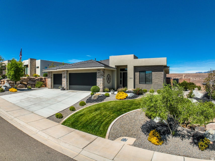 ARANCIO POINT AT DIVARIO PH 1 - Residential